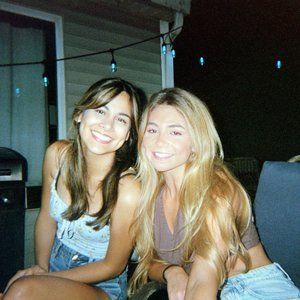 Meet your Posher, Olivia